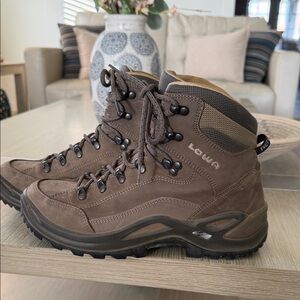 Lowa Women’s Brown Suede Waterproof Hiking Boots